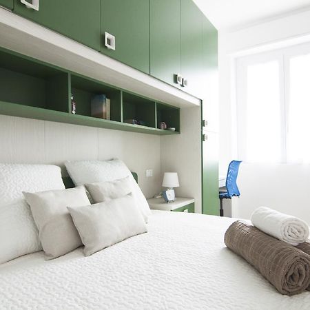 Alessia'S Flat - Veneziano Apartment Milan Bagian luar foto