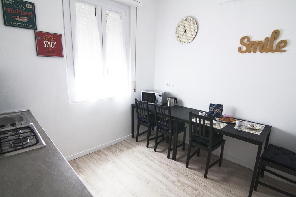 Alessia'S Flat - Veneziano Apartment Milan Bagian luar foto