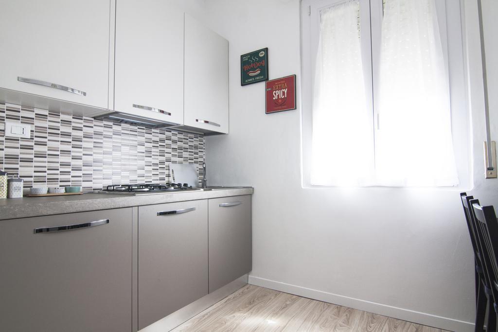 Alessia'S Flat - Veneziano Apartment Milan Bagian luar foto